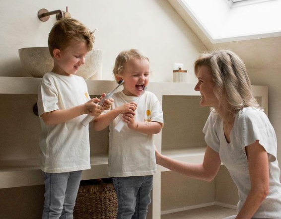 Die richtige Zahnpflege für dein Kind! Die richtige Zahnpflege für dein Kind!