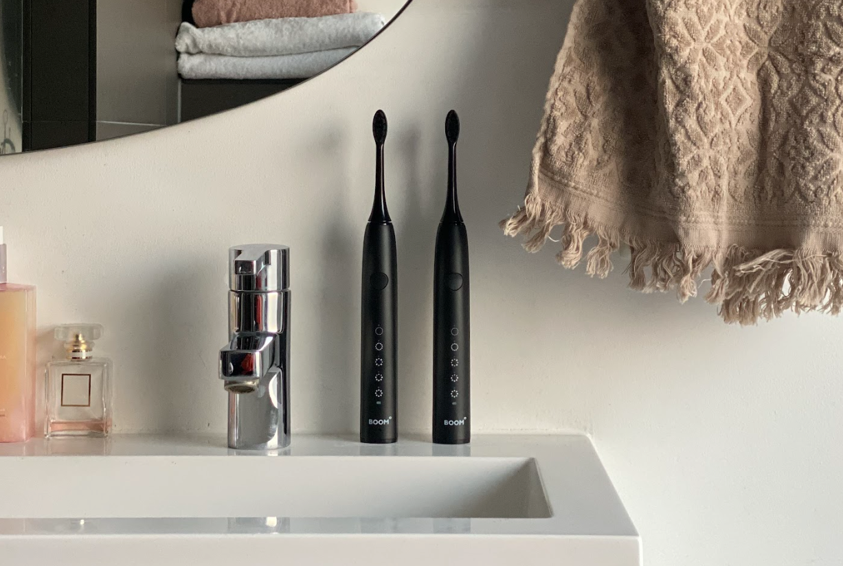 Black, the color for your bathroom!